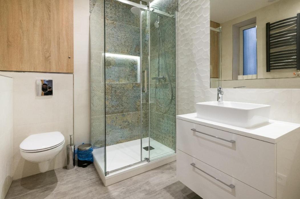 Fancy Apartments With Lift And A/C Cracovia Esterno foto