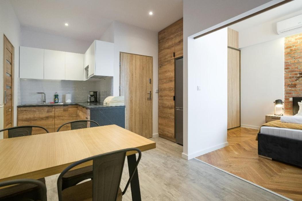 Fancy Apartments With Lift And A/C Cracovia Esterno foto